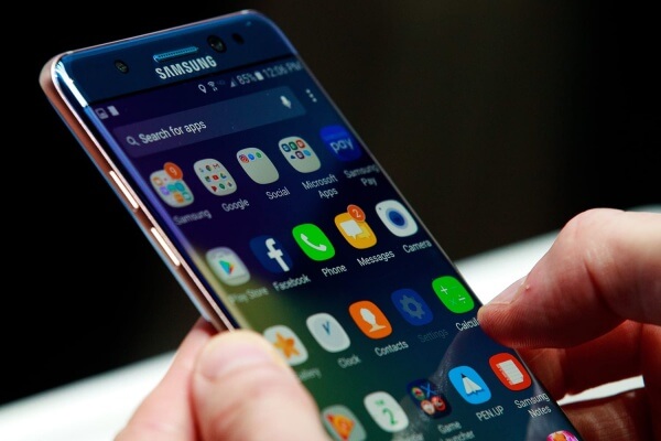Смартфоны Samsung тайно рассылают содержимое галереи через SMS