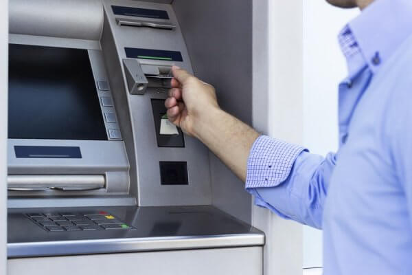 Подозреваемый в хищении денег из банкоматов украинец задержан в Таиланде