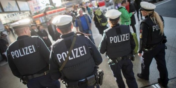 Полиция Германии просит граждан помочь найти преступника по MAC-адресу его телефона