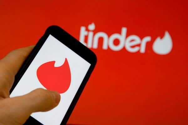 Роскомнадзор включил приложение для знакомств Tinder в список ОРИ