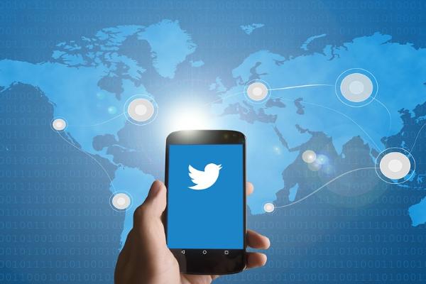 Twitter передавала данные пользователей без их согласия